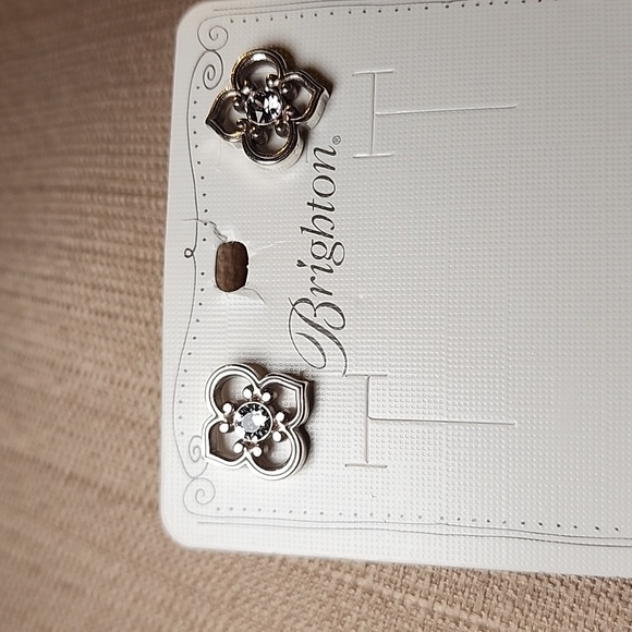 New Brighton Toledo Post Earrings, NWT - Picture 10 of 10